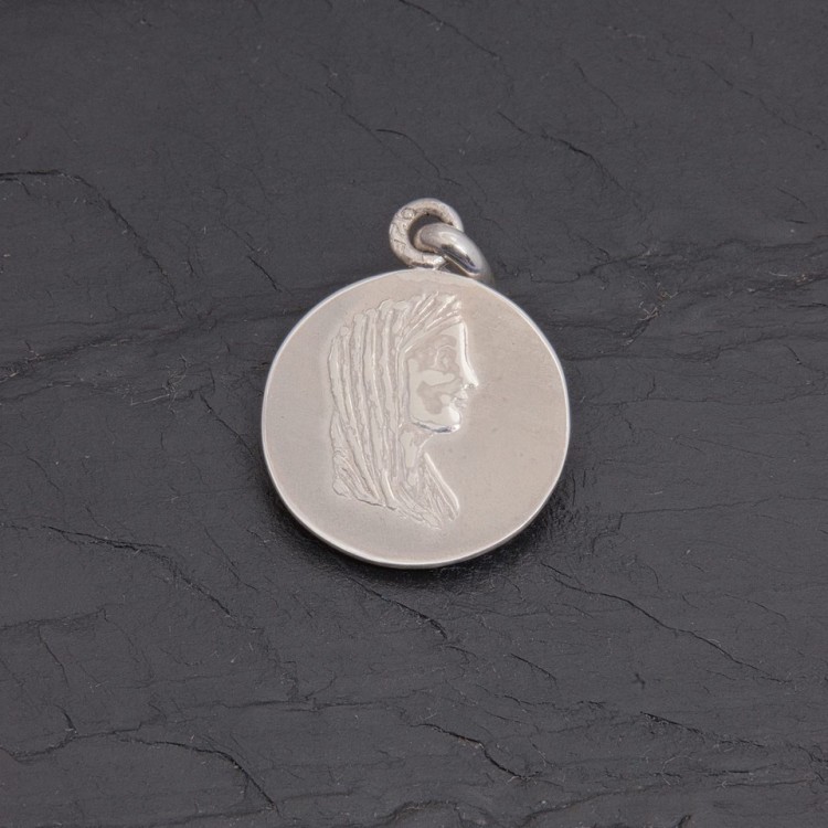 Médaille Vierge Marie argent patiné gravée main | Pattrice