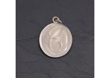 Médaille initiale C ovale en argent rhodié | Pattrice