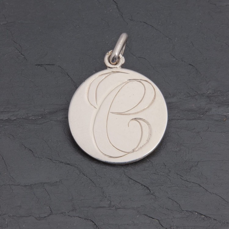 Médaille initiale C en argent rhodié gravée main | Pattrice