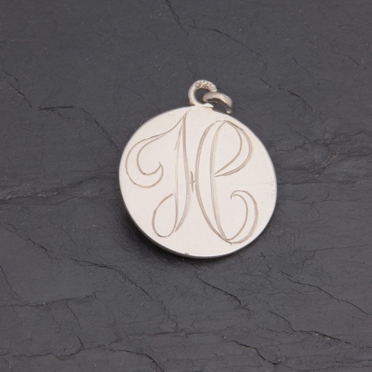 Médaille initiale H en argent rhodié gravée main | Pattrice