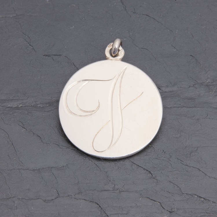 Médaille initiale J en argent rhodié gravée main | Pattrice