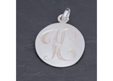 Médaille initiale K à traits argent gravée main | Pattrice