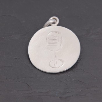 Médaille Micro en argent satiné gravée main | Pattrice