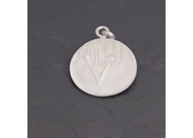 Médaille Xylophone en argent satiné gravée main | Pattrice