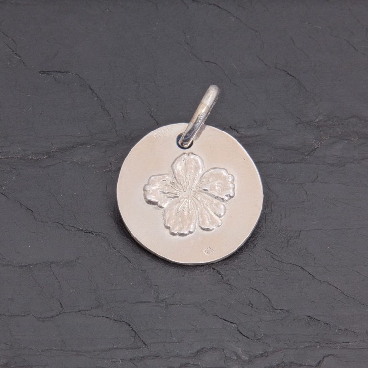Médaille Fleur de cerisier en argent patiné 16 mm | Pattrice