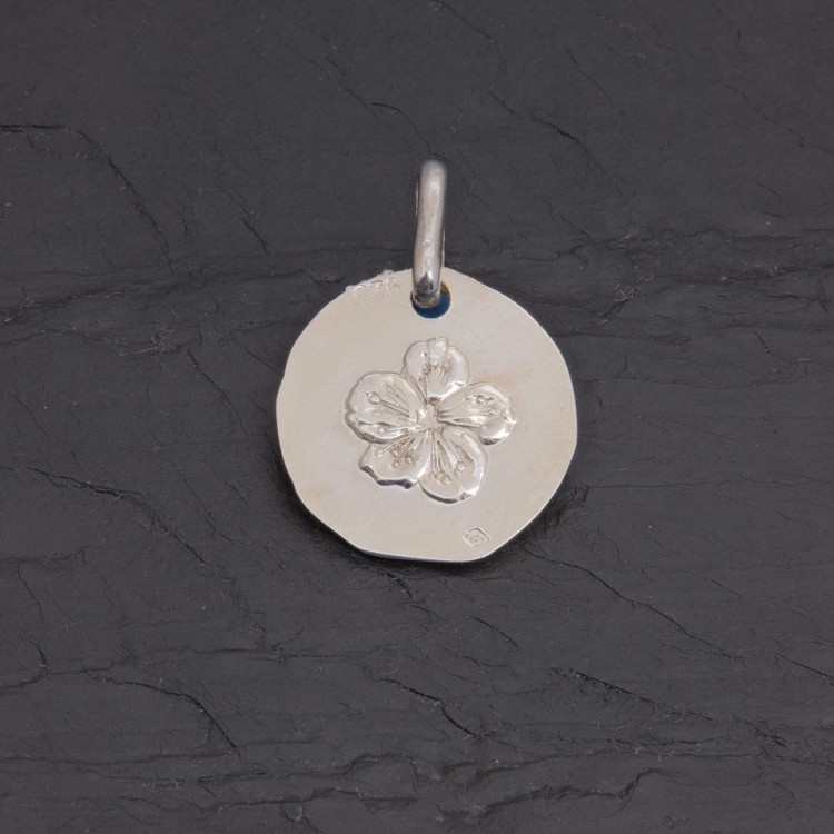 Médaille Fleur de cerisier ovale en argent rhodié | Pattrice