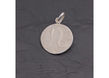 Médaille zodiaque Lion en argent antique satiné | Pattrice