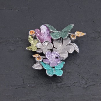 Broche fleurs et papillons, 3 saphirs jaunes | Pattrice