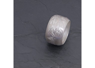 Bague jonc en argent satiné gravée main | Pattrice